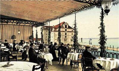 Szenerie auf der Terrasse des ehemaligen Hafenbuffets um 1900 (Bild aus Taglatt vom 17.12.2011, Seite 13)