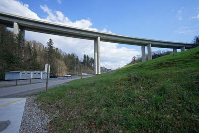 Autobahnviadukt über die Goldach. Ansicht von der Blumenegg aus. Bild: Peter Roos, 2015