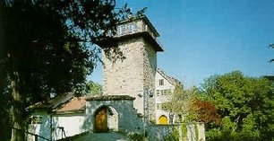 Der Weg von Goldach zur Politischen Gemeinde. Hier das Möttelischloss in Untereggen